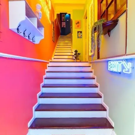 Maximalist House In Center